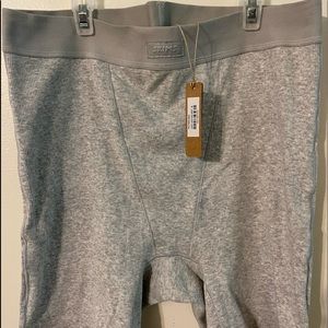 Skims womens boxer briefs M NWT